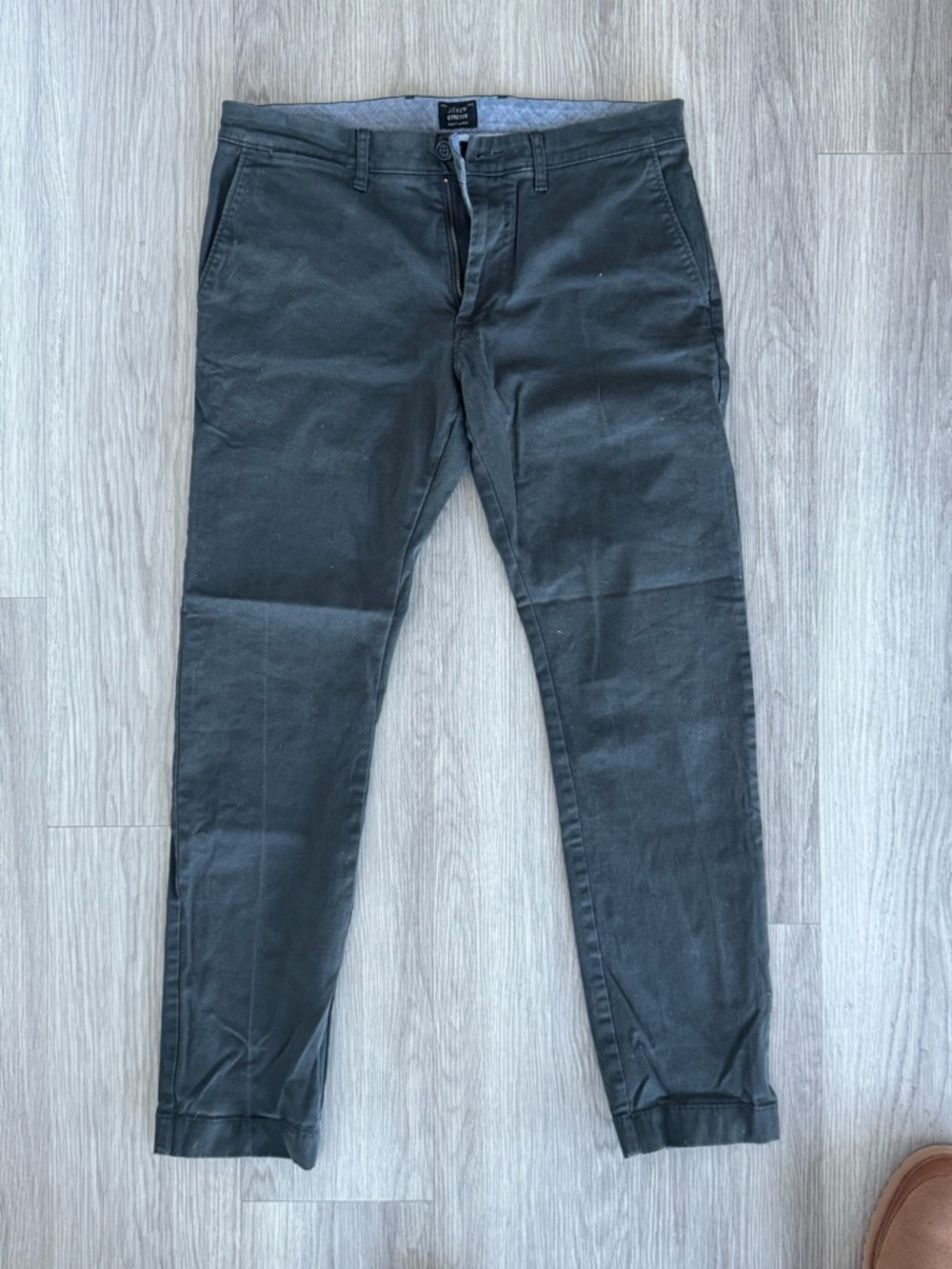 Men's J. Crew Coal Grey 484 Slim-fit stretch chino pant; size W31/L 30